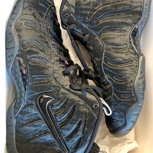 2021 Little Posite Pro GS 'Black Cat’